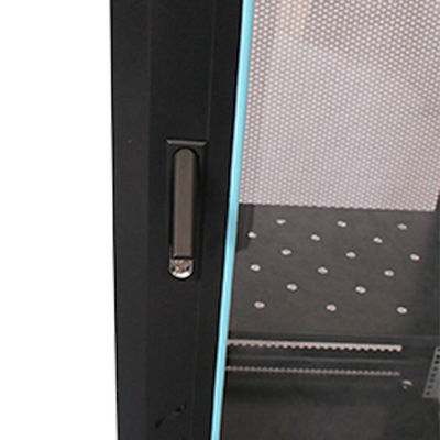 Заполненный стандартный шкаф для серверов Обновление вашего центра обработки данных с наличием запасов